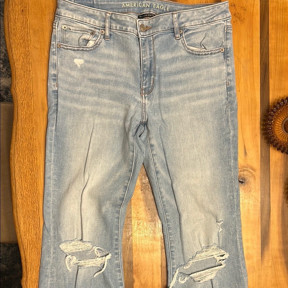 American Eagle Outfitters Women's Light Blue Distressed Jeans